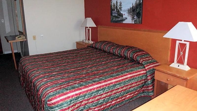 Grizz Hotel レベルストーク エクステリア 写真