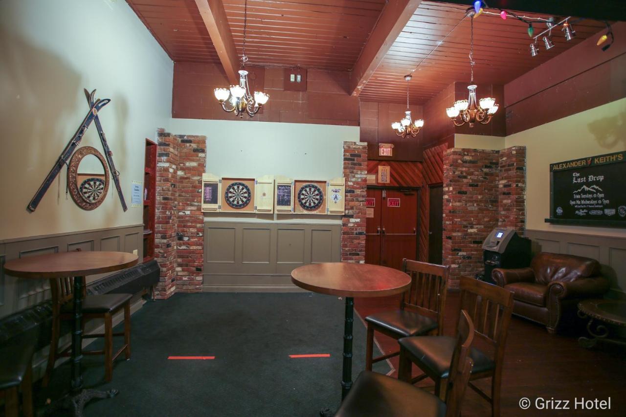 Grizz Hotel レベルストーク エクステリア 写真